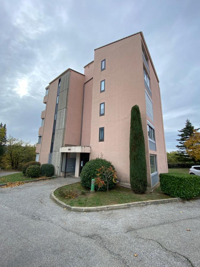 شقة Les Hautes Plaines Bat Echo Gréoux-les-Bains المظهر الخارجي الصورة